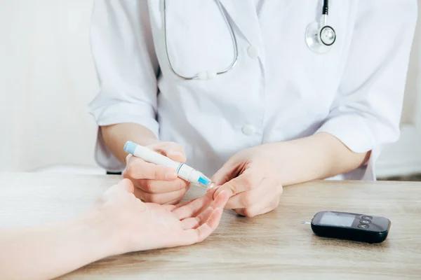 A Step Ahead: Identifying Early Symptoms of Diabetes for Prevention A Step Ahead: Identifying Early Symptoms of Diabetes for Prevention